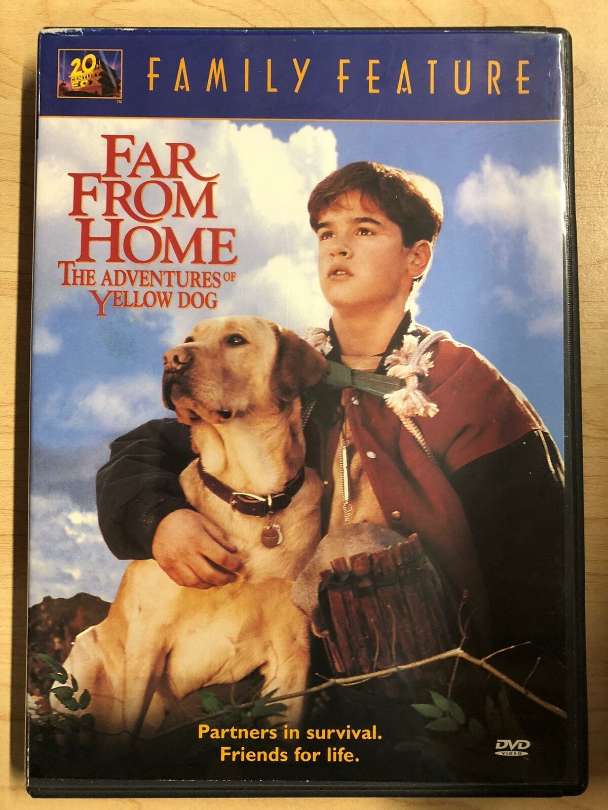 Far From Home The Adventures of Yellow Dog (DVD, 1995) - L02