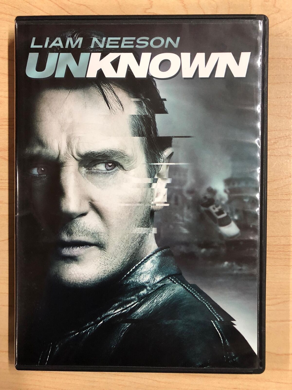 Unknown (DVD, 2011) - H0214