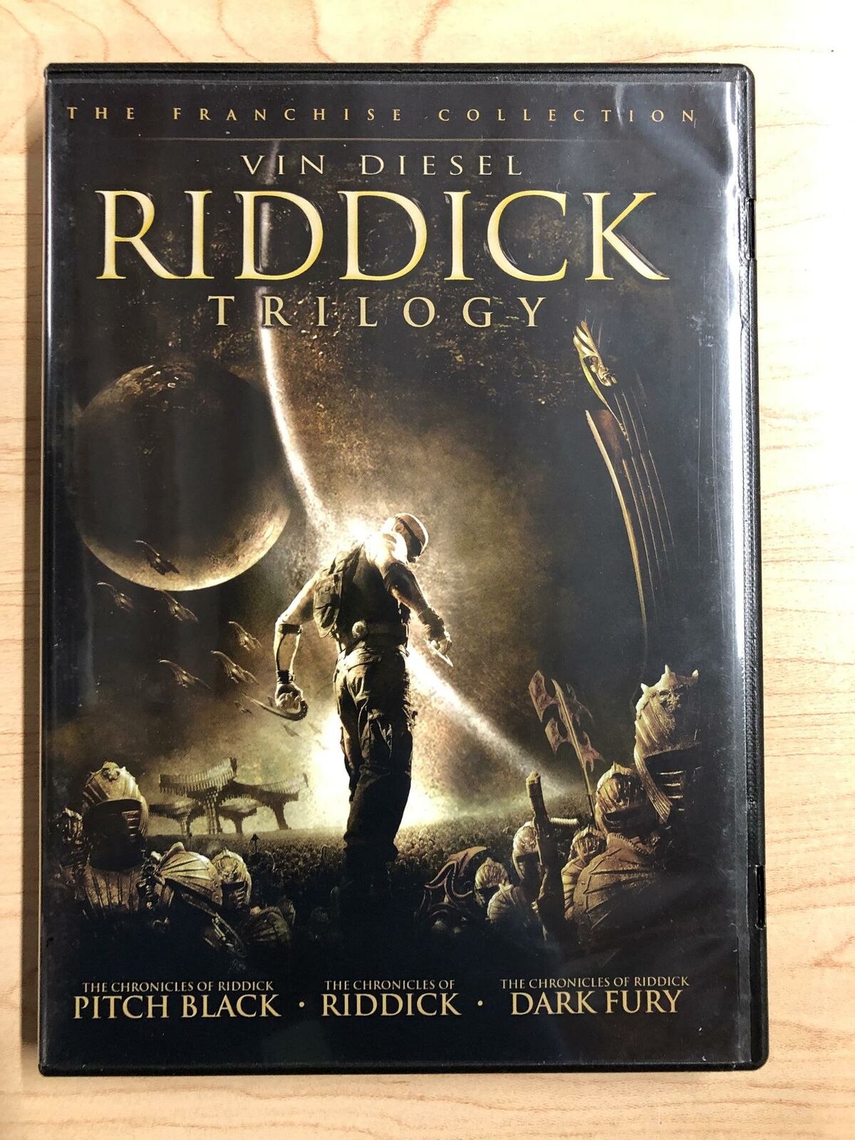 Riddick Trilogy Pitch Black, The Chronicles of Riddick, Dark Fury (DVD) - K0303