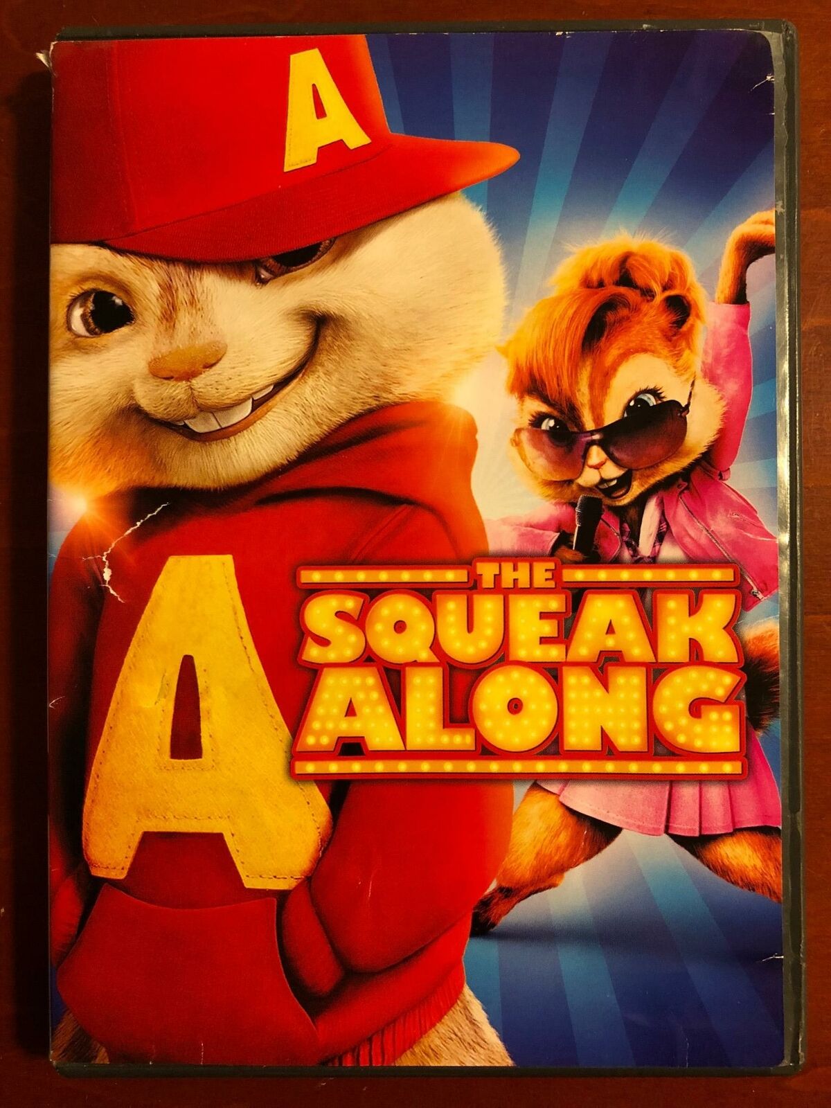 The Squeak Along (DVD) - H0404