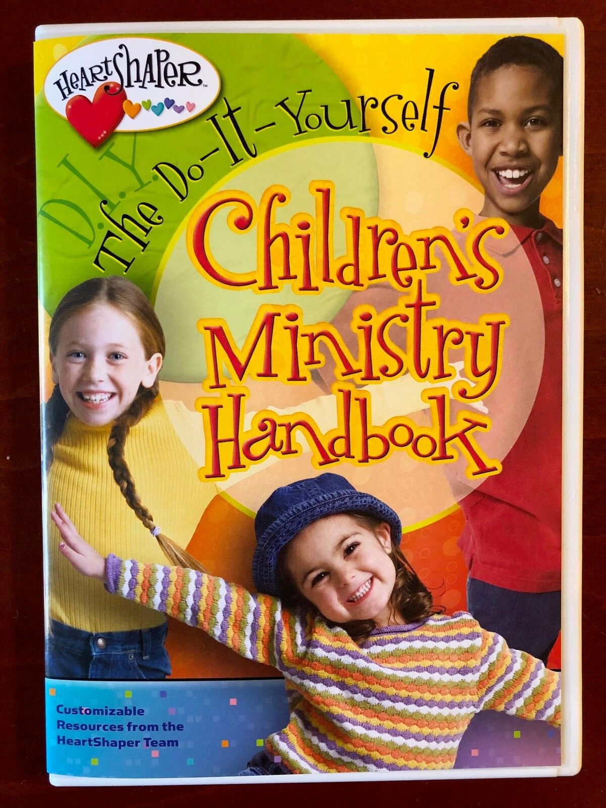 The Do-It-Yourself Childrens Ministry Handbook (CD, 2005) - H0516