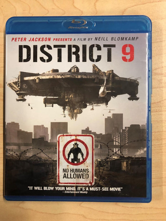 District 9 (Blu-ray, 2009) - J1231