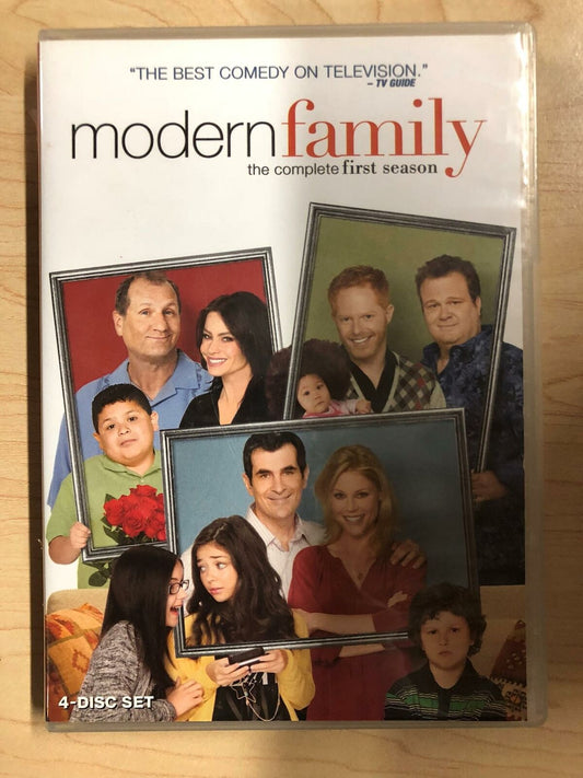 Modern Family - The Complete First Season (DVD, 2009) - G1004