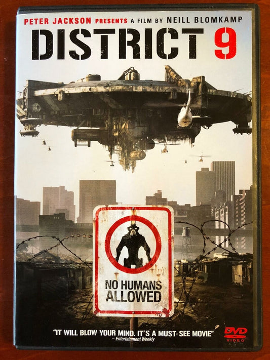 District 9 (DVD, 2009) - K0303