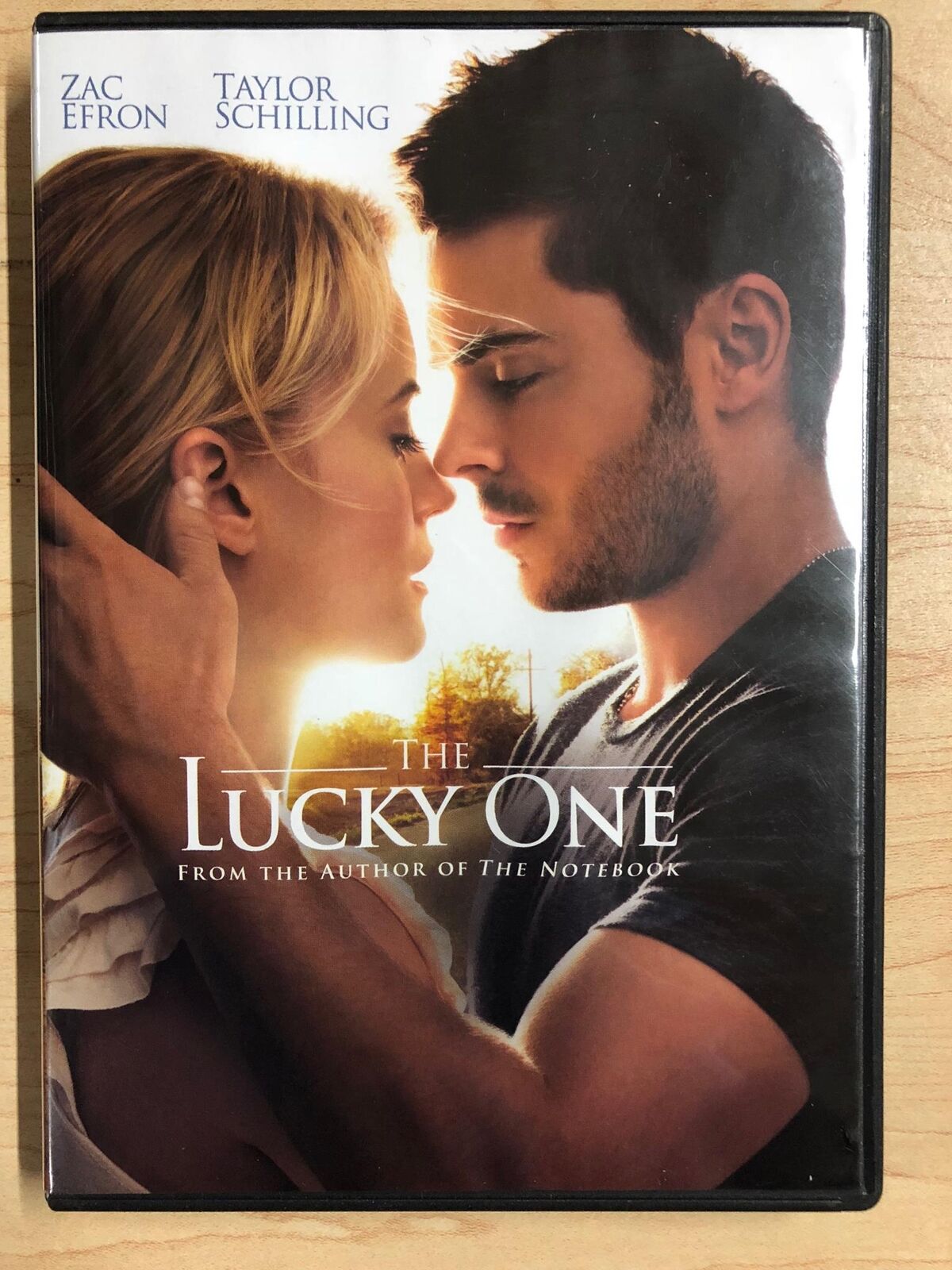 The Lucky One (DVD, 2012) - H0828